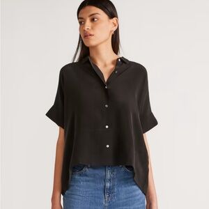 NWT - Everlane The Washable Clean Silk Short-Sleeve Square Shirt